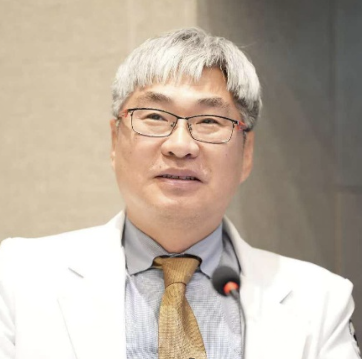 Dr. Changbaig Hyun